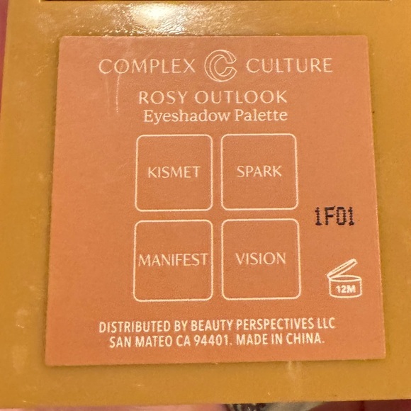 NEW Complex Culture Rosy Outlook Eyeshadow Palette - Picture 3 of 4